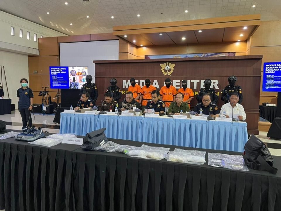 Bea Cukai Batam Gagalkan Penyelundupan 1,79 Kg Sabu, Kuli Bangunan dan Dua Kurir Malaysia Ditangkap