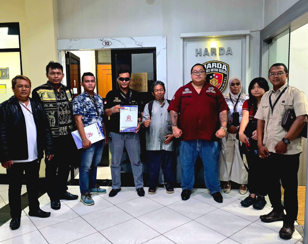 FERADI WPI DALAM MENGAWAL KASUS DUGAAN PENGGELPAN YANG DIALAMI OLEH KORBAN SDR.HAIRIL TAMI, TELAH MELAKUKAN LAPORAN KE UNIT II HARDA POLRES METRO BEKASI